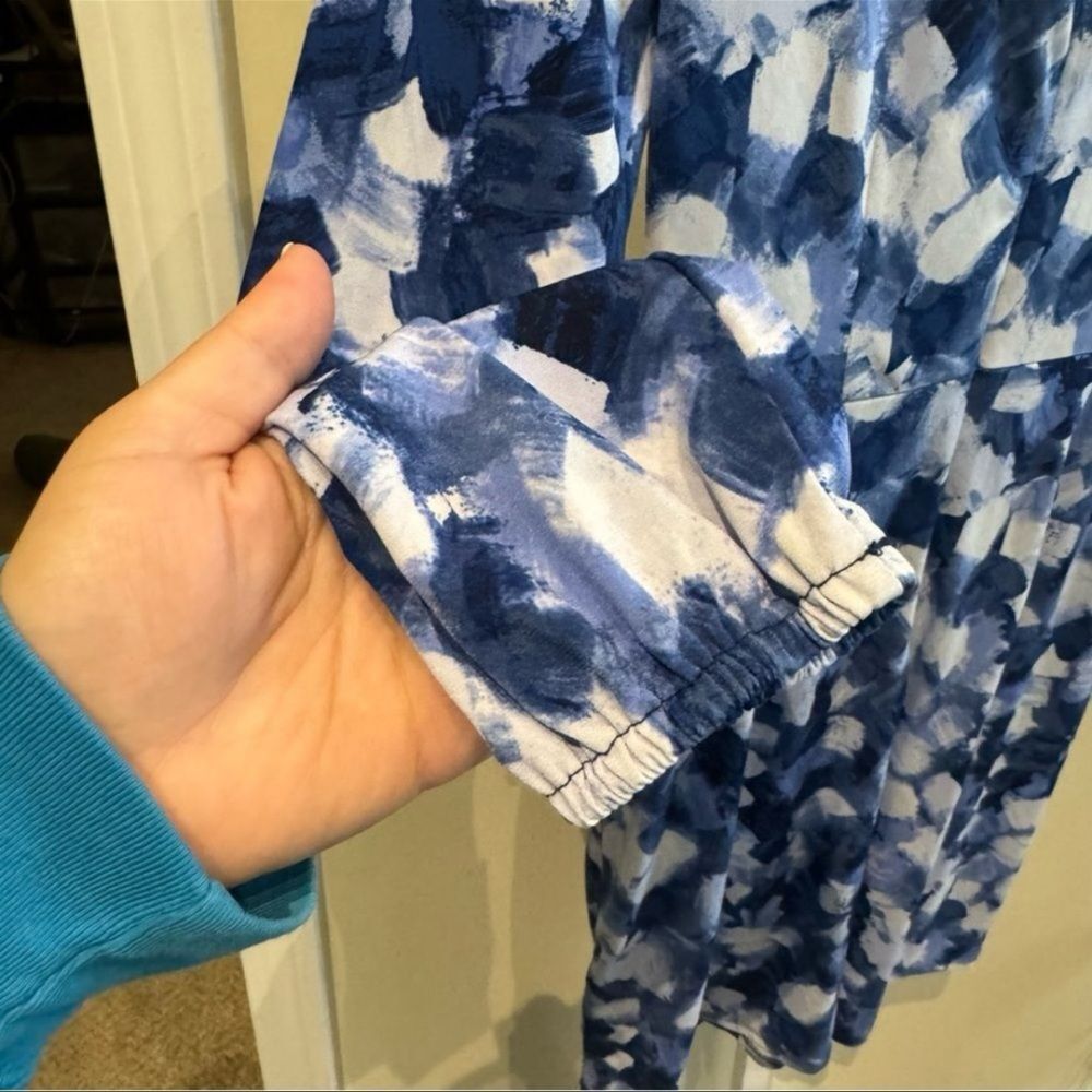 London Times Petites Blue Abstract Print Knot Front Dress – Size 4P - Picture 7 of 7